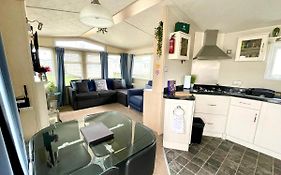Modern Holiday Home #Skipsea Sands Static Hire