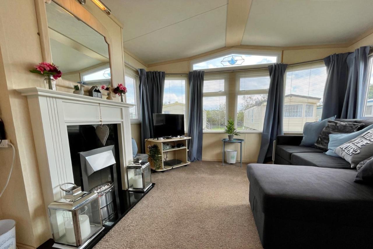 Modern Holiday Home #Skipsea Sands Static Hire Exterior photo