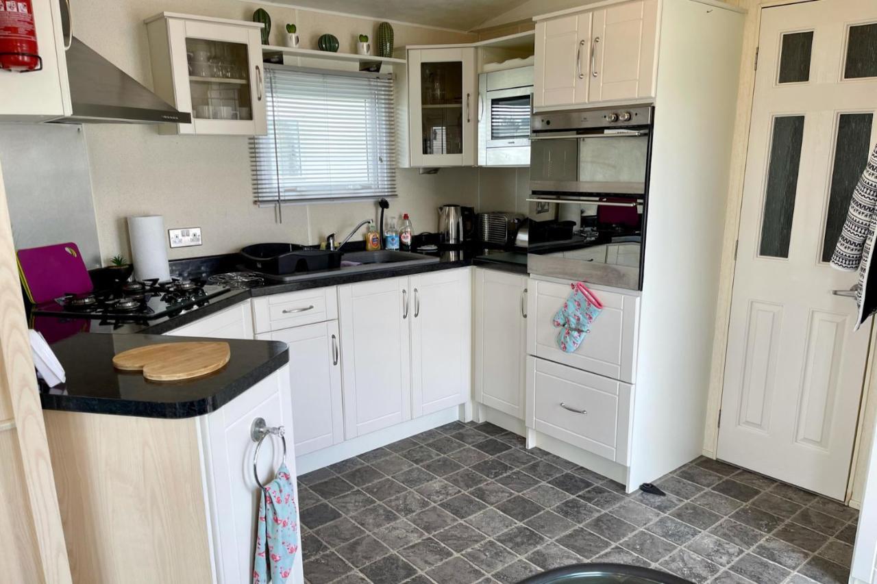 Modern Holiday Home #Skipsea Sands Static Hire Exterior photo